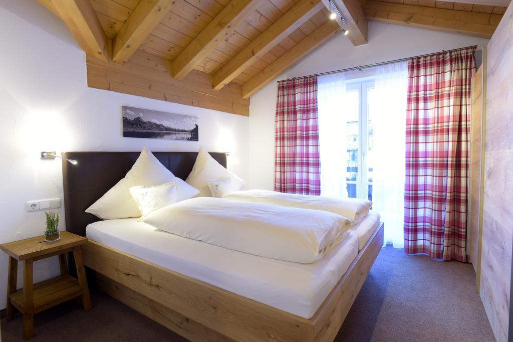 Ferienwohnungen Gerlach Oberstdorf Esterno foto